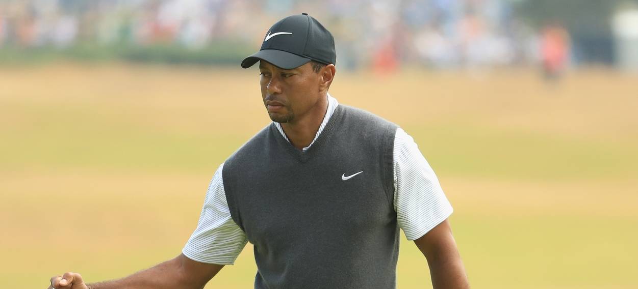 Woods back in Open contention heading into final round